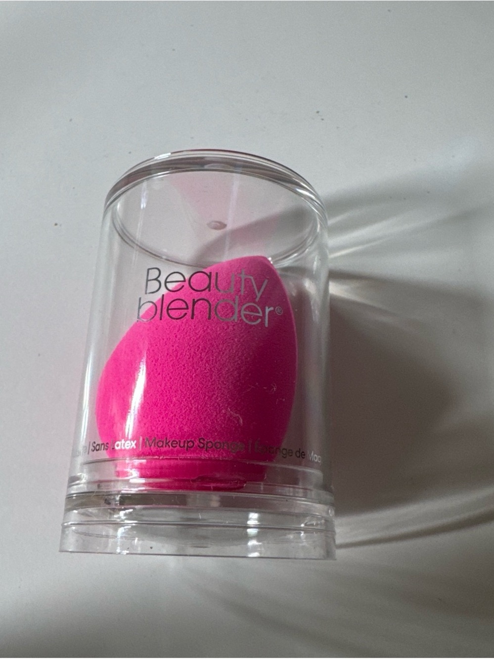 beautyblender Pink Makeup Sponge in Clear Case